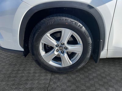 2020 Toyota HIGHLANDER LE