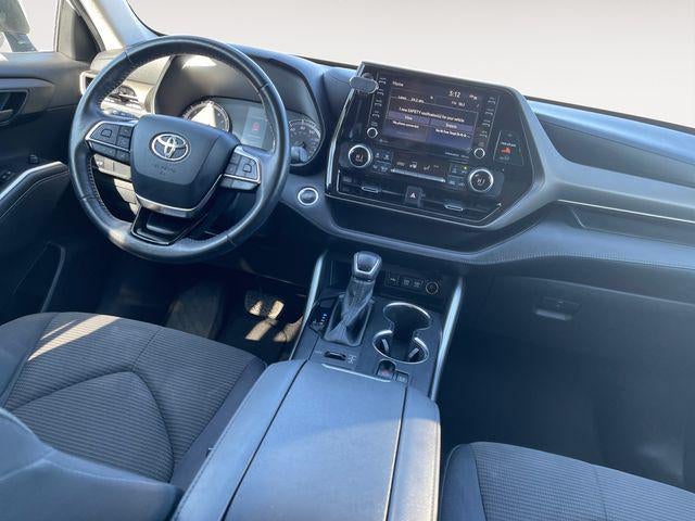 2020 Toyota HIGHLANDER LE