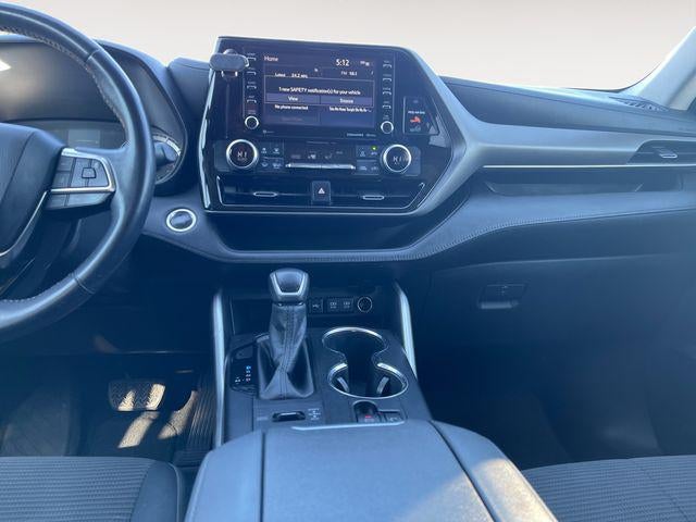 2020 Toyota HIGHLANDER LE