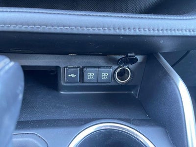 2020 Toyota HIGHLANDER LE