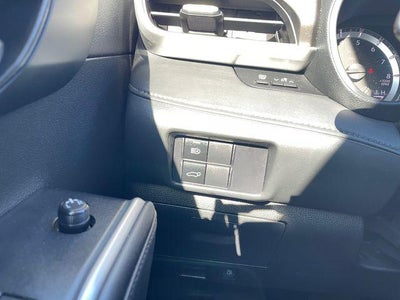 2020 Toyota HIGHLANDER LE