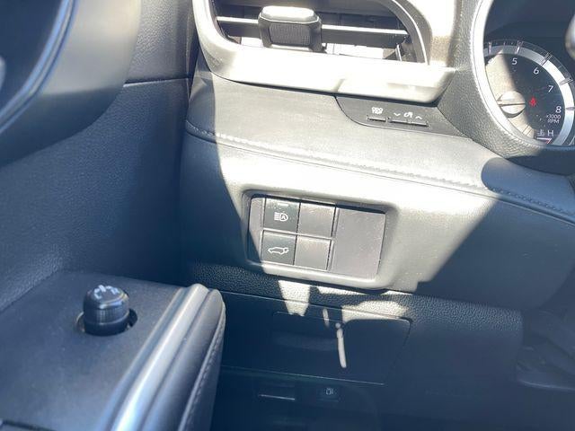 2020 Toyota HIGHLANDER LE