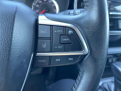 2020 Toyota HIGHLANDER LE