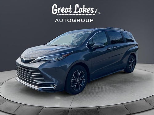 2025 Toyota Sienna Platinum 7 Passenger