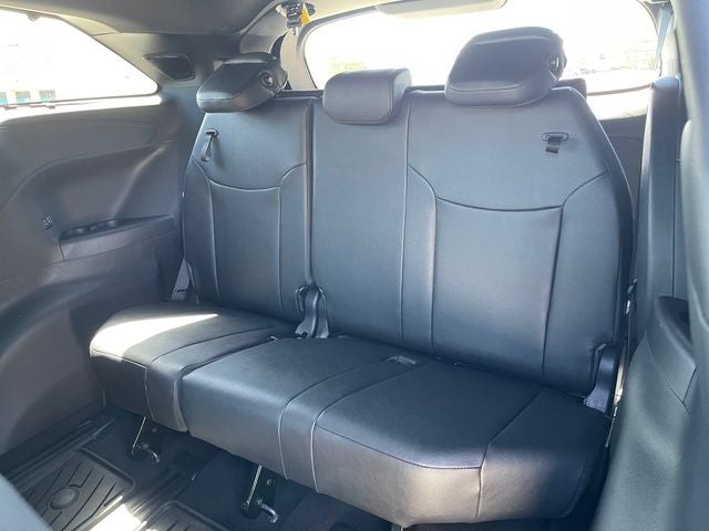 2025 Toyota Sienna Platinum 7 Passenger