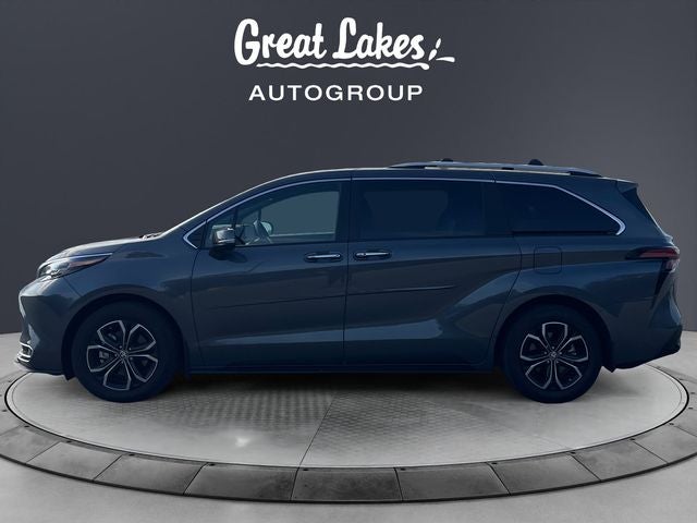 2025 Toyota Sienna Platinum 7 Passenger