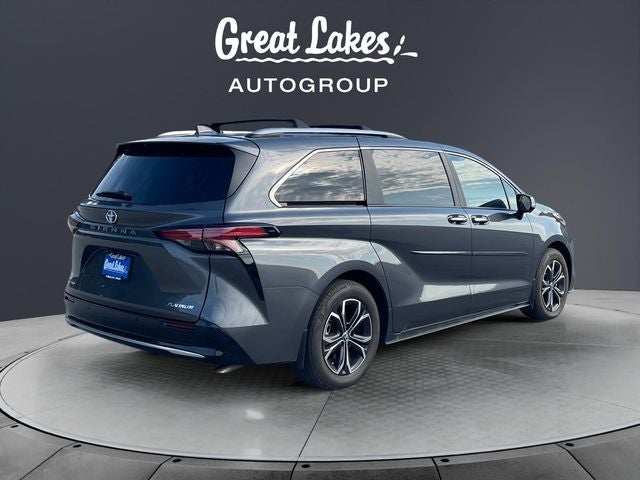 2025 Toyota Sienna Platinum 7 Passenger