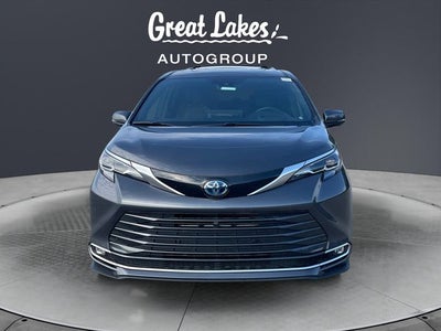 2025 Toyota Sienna Platinum 7 Passenger