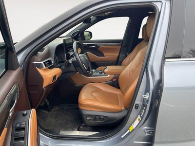 2022 Toyota HIGHLANDER Platinum