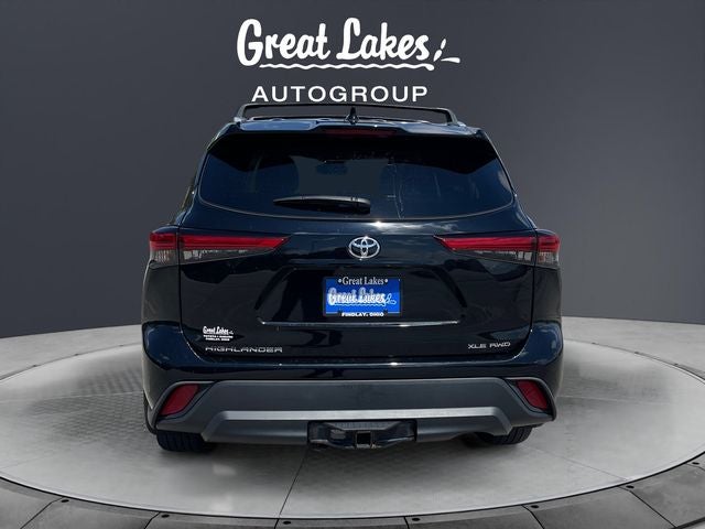 2022 Toyota HIGHLANDER XLE