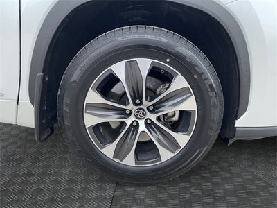 2022 Toyota HIGHLANDER HYBRD XLE