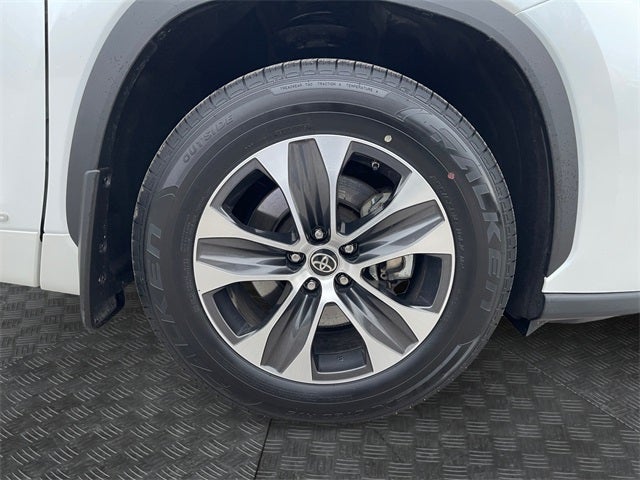 2022 Toyota HIGHLANDER HYBRD XLE