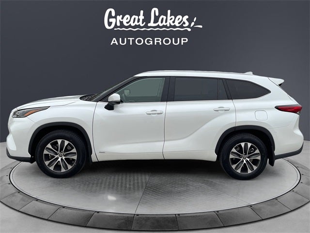 2022 Toyota HIGHLANDER HYBRD XLE