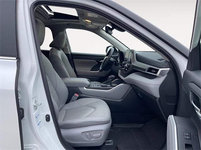 2022 Toyota HIGHLANDER HYBRD XLE