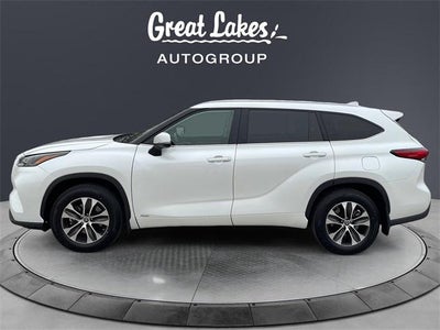 2022 Toyota HIGHLANDER HYBRD XLE
