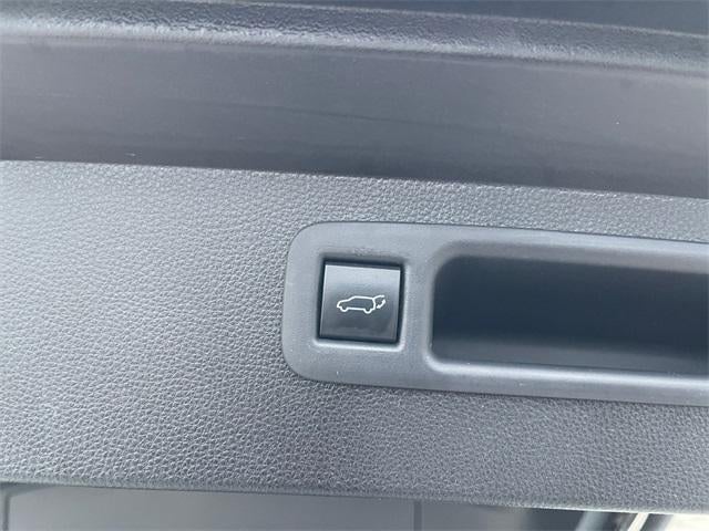 2022 Toyota HIGHLANDER HYBRD XLE