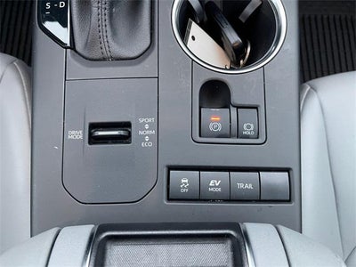 2022 Toyota HIGHLANDER HYBRD XLE