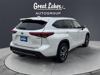 2022 Toyota HIGHLANDER HYBRD XLE