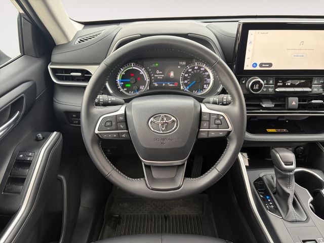 2026 Toyota Highlander Hybrid XLE