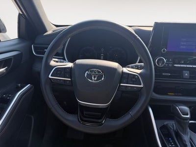 2025 Toyota Highlander XSE