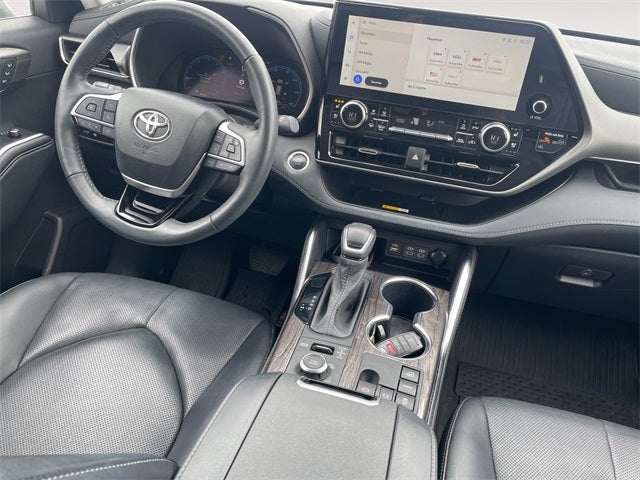 2024 Toyota HIGHLANDER Limited