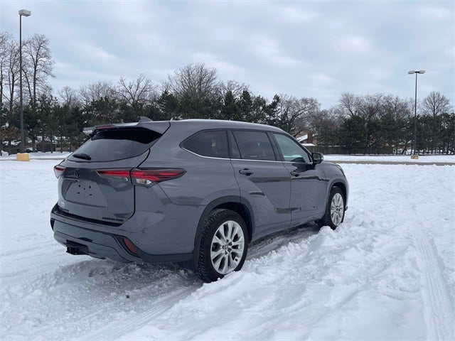 2024 Toyota HIGHLANDER Limited
