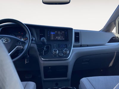 2017 Toyota Sienna LE 8 Passenger