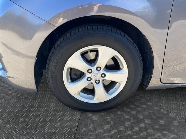 2017 Toyota Sienna LE 8 Passenger