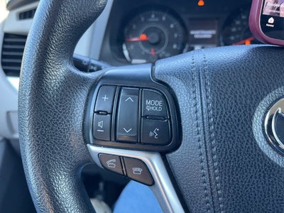 2017 Toyota Sienna LE 8 Passenger
