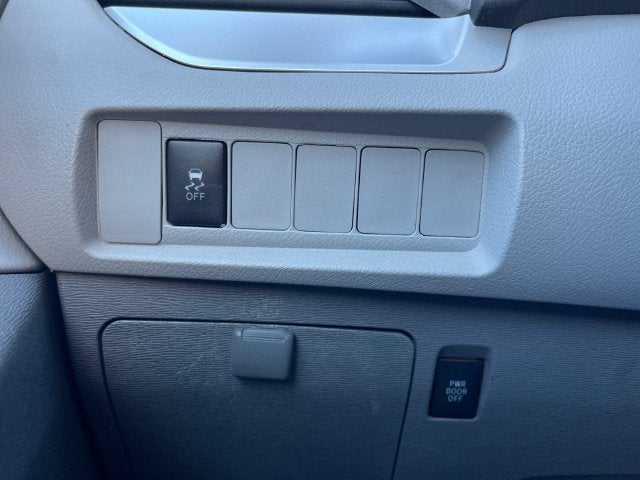 2017 Toyota Sienna LE 8 Passenger