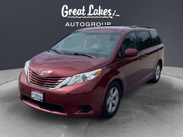 2017 Toyota Sienna LE 8 Passenger