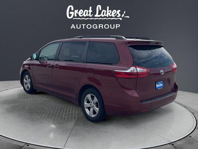 2017 Toyota Sienna LE 8 Passenger