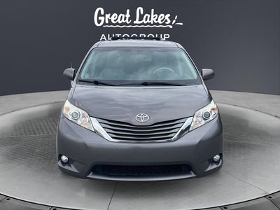 2013 Toyota SIENNA XLE 3.5L XLE 8 Passenger