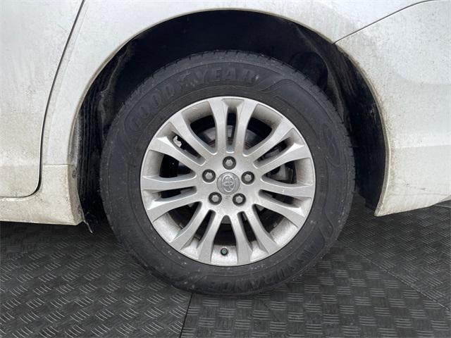 2017 Toyota SIENNA XLE 3.5L XLE 7 Passenger