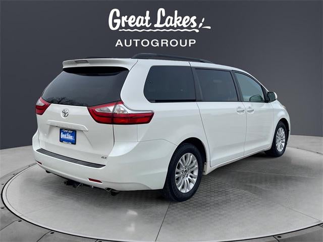 2017 Toyota SIENNA XLE 3.5L XLE 7 Passenger
