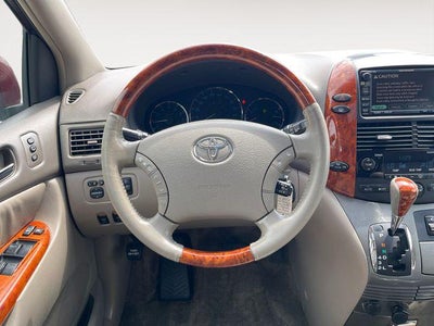 2006 Toyota SIENNA XLE