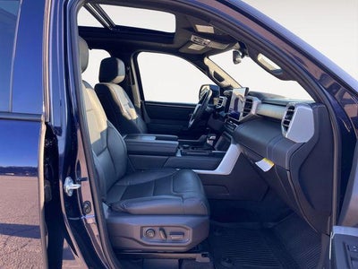 2025 Toyota TUNDRA 4X4 Platinum