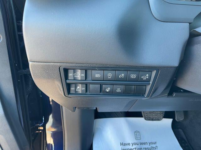 2025 Toyota TUNDRA 4X4 Platinum