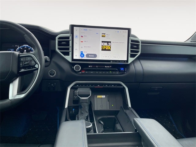 2022 Toyota TUNDRA 4X4 Platinum