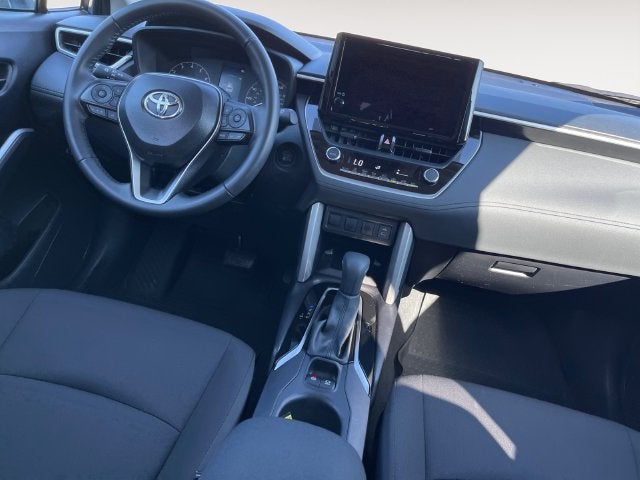2025 Toyota Corolla Cross LE