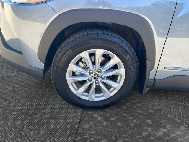 2025 Toyota Corolla Cross LE