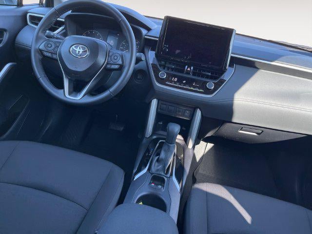 2025 Toyota Corolla Cross LE