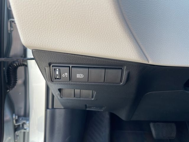 2023 Toyota Corolla Cross LE - Photo 28