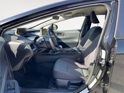 2025 Toyota PRIUS Limited