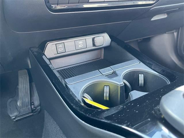 2025 Toyota PRIUS Limited