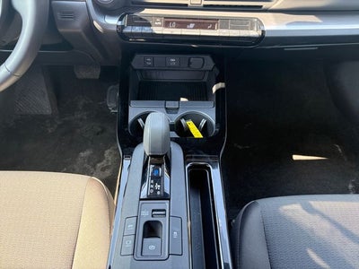 2025 Toyota Prius LE