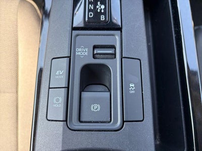 2025 Toyota Prius LE