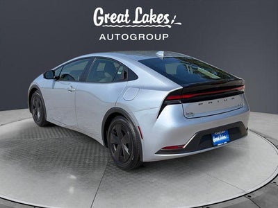 2025 Toyota Prius LE