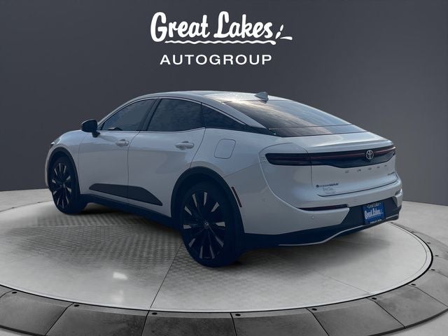 2025 Toyota Crown Platinum