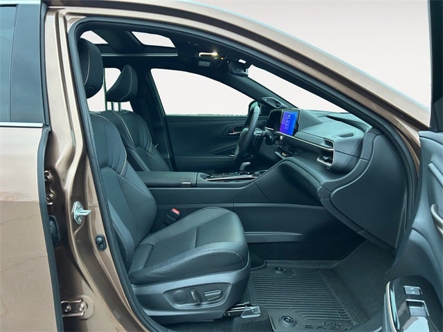 2026 Toyota CROWN Platinum